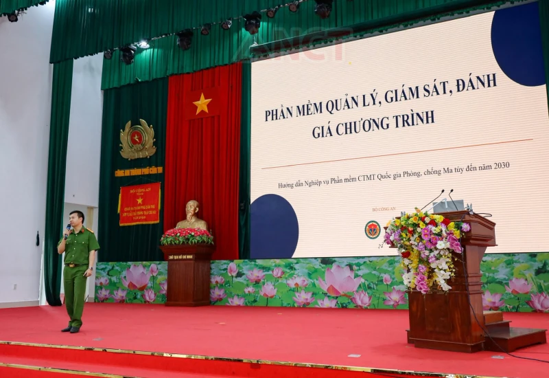 Tập huấn sử dụng phần mềm quản lý công tác cai nghiện ma túy Tập huấn sử dụng phần mềm quản lý công tác cai nghiện ma túy