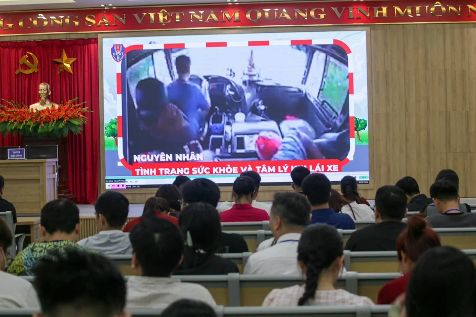 Tất cả người dân muốn có bằng lái xe chú ý quy định quan trọng thay đổi từ hôm nay 1/7 Tất cả người dân muốn có bằng lái xe chú ý quy định quan trọng thay đổi từ hôm nay 1/7