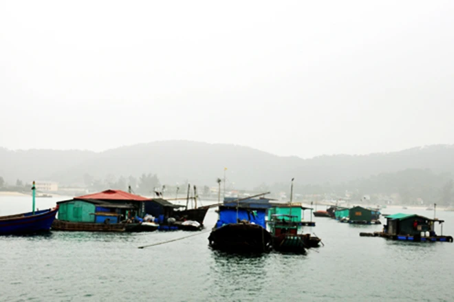 Tàu cá lật úp tại Đặc khu Cô Tô , 2 mẹ con tử vong thương tâm Tàu cá lật úp tại Đặc khu Cô Tô , 2 mẹ con tử vong thương tâm