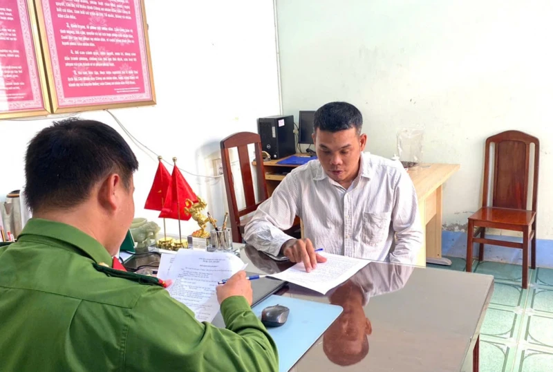 Tây Ninh: Đấu tranh, vận động đầu thú nhiều đối tượng trốn truy nã Tây Ninh: Đấu tranh, vận động đầu thú nhiều đối tượng trốn truy nã