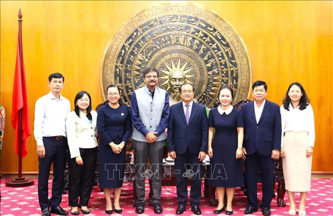 Tây Ninh mong muốn mở rộng hợp tác với các đối tác Ấn Độ Tây Ninh mong muốn mở rộng hợp tác với các đối tác Ấn Độ