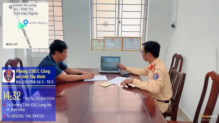 Tây Ninh xử phạt tài xế xe tải lấn làn trên ĐT . 824 Ngày 22 - 4 - 2026 Tây Ninh xử phạt tài xế xe tải lấn làn trên ĐT . 824 Ngày 22 - 4 - 2026