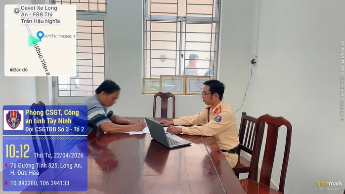 Tây Ninh xử phạt tài xế xe tải lấn làn trên ĐT . 824 Ngày 22 - 4 - 2026 Tây Ninh xử phạt tài xế xe tải lấn làn trên ĐT . 824 Ngày 22 - 4 - 2026