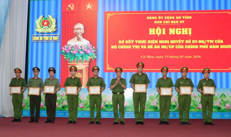 Tham mưu Công an tỉnh địa đầu cực Nam Tổ quốc viết tiếp trang sử vẻ vang Tham mưu Công an tỉnh địa đầu cực Nam Tổ quốc viết tiếp trang sử vẻ vang