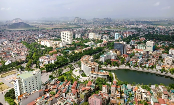 Thanh Hóa hoàn thành sắp xếp thôn, tổ dân phố, giảm 2.418 đơn vị Thanh Hóa hoàn thành sắp xếp thôn, tổ dân phố, giảm 2.418 đơn vị