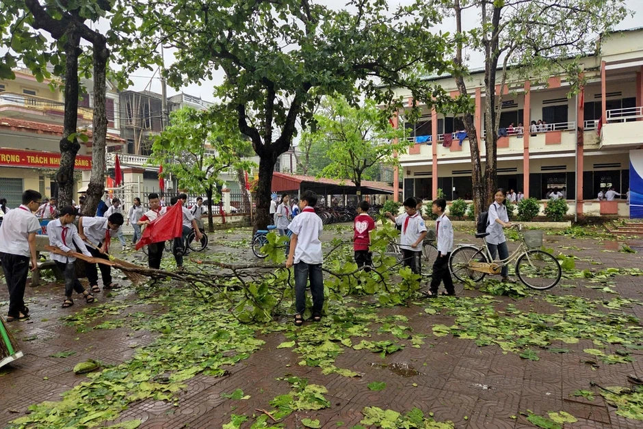 Thanh Hóa: Mưa đá, dông lốc xuất hiện bất thường Thanh Hóa: Mưa đá, dông lốc xuất hiện bất thường