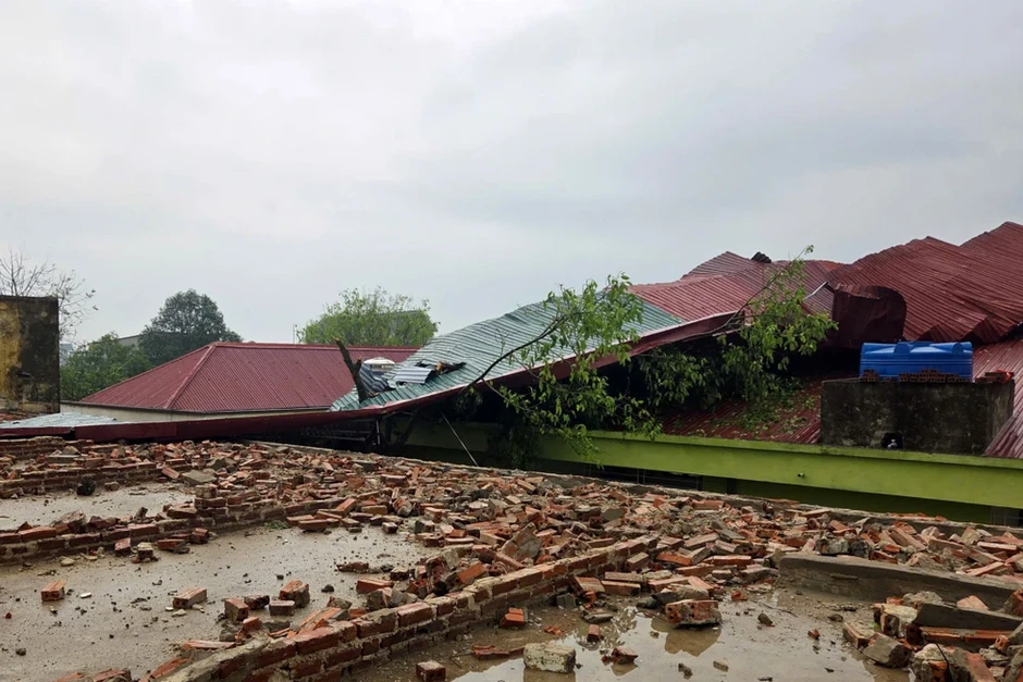 Thanh Hóa: Mưa đá, dông lốc xuất hiện bất thường Thanh Hóa: Mưa đá, dông lốc xuất hiện bất thường