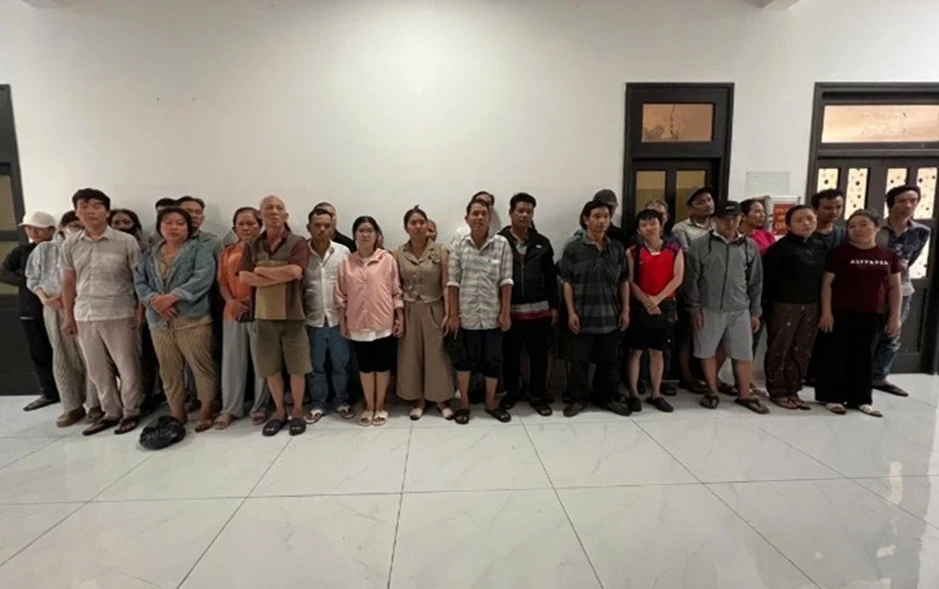 Thanh niên 27 tuổi thuê resort hạng sang, mời DJ để quảng cáo cờ bạc Thanh niên 27 tuổi thuê resort hạng sang, mời DJ để quảng cáo cờ bạc