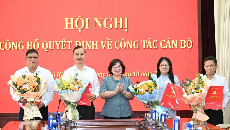 Thành ủy TPHCM điều động 4 cán bộ chủ chốt Thành ủy TPHCM điều động 4 cán bộ chủ chốt