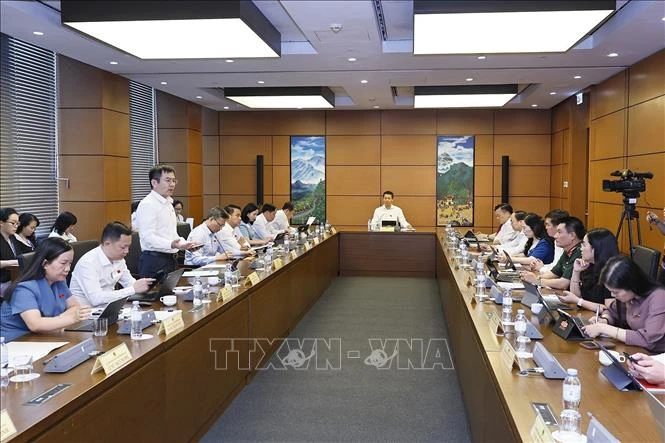 Tháo gỡ những vướng mắc trong thực hiện các dự án, công trình phục vụ APEC 2027 Tháo gỡ những vướng mắc trong thực hiện các dự án, công trình phục vụ APEC 2027