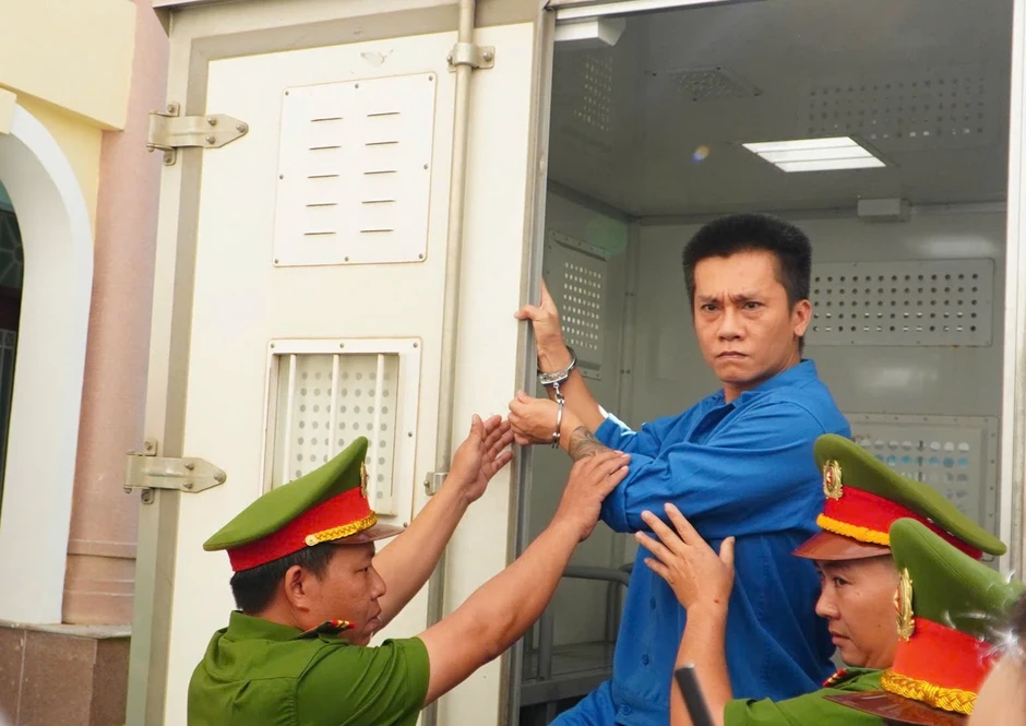 Thắt chặt an ninh tại phiên tòa xét xử vụ cướp ngân hàng ở Gia Lai