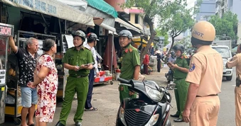 Thấu tình đạt lý khi xử lý lấn chiếm vỉa hè