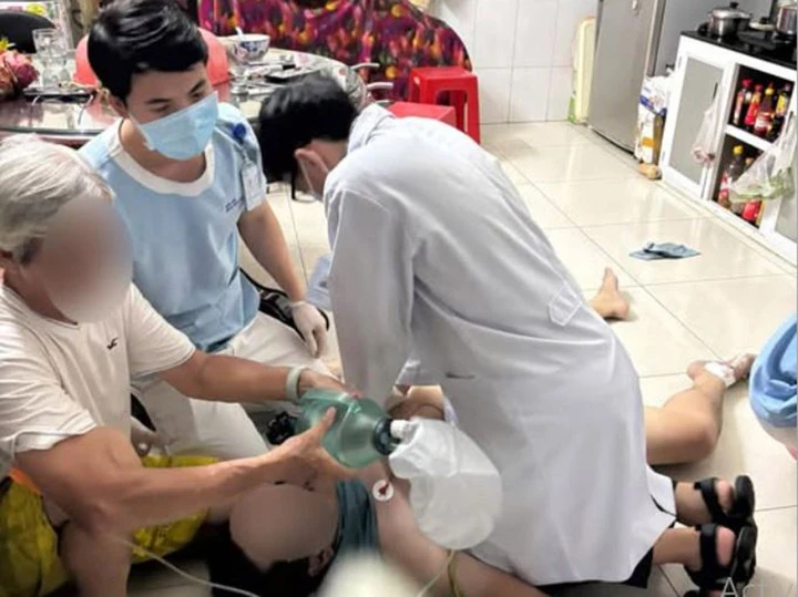 Thầy giáo 38 tuổi đột tử sau bữa tối và cảnh báo về 'kẻ giết người thầm lặng' Thầy giáo 38 tuổi đột tử sau bữa tối và cảnh báo về 'kẻ giết người thầm lặng'