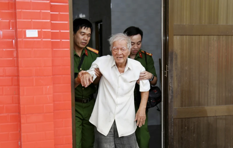 Thẻ căn cước - điểm tựa cho những mảnh đời gian khó Thẻ căn cước - điểm tựa cho những mảnh đời gian khó