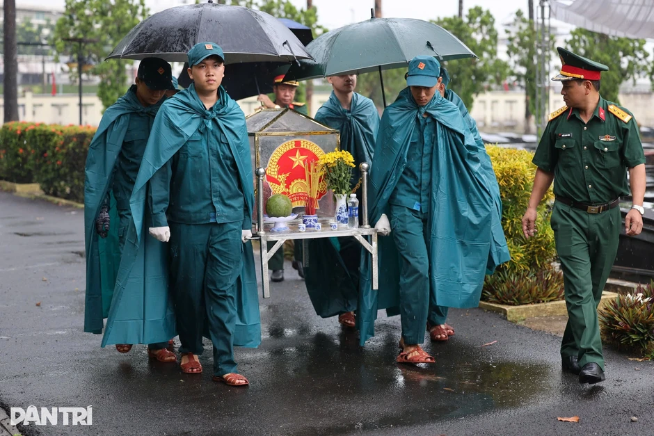 Thêm manh mối liên quan các kỷ vật được tìm thấy ở mộ liệt sỹ tại Đồng Nai Thêm manh mối liên quan các kỷ vật được tìm thấy ở mộ liệt sỹ tại Đồng Nai