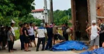 Thi công hố gas ở Hà Nội, 2 người tử vong
