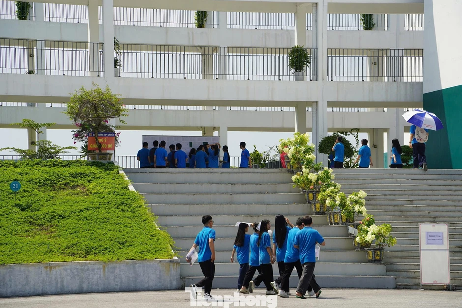 Thí sinh Chuyên Tuyên Quang 'trượt' tốp điểm xuất sắc xét tuyển đại học Thí sinh Chuyên Tuyên Quang 'trượt' tốp điểm xuất sắc xét tuyển đại học