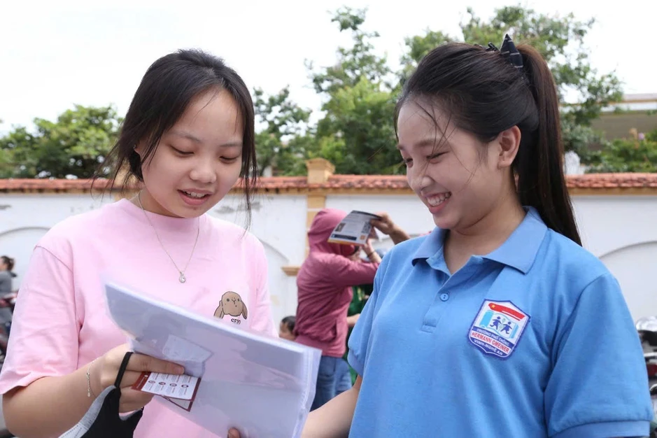 Thi tốt nghiệp THPT 2026: Liệu có ‘mưa’ điểm 10? Thi tốt nghiệp THPT 2026: Liệu có ‘mưa’ điểm 10?
