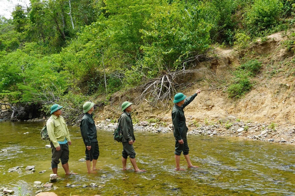 Thiếu kinh phí, 58 lao động người dân tộc thiểu số phải tạm dừng bảo vệ rừng Thiếu kinh phí, 58 lao động người dân tộc thiểu số phải tạm dừng bảo vệ rừng