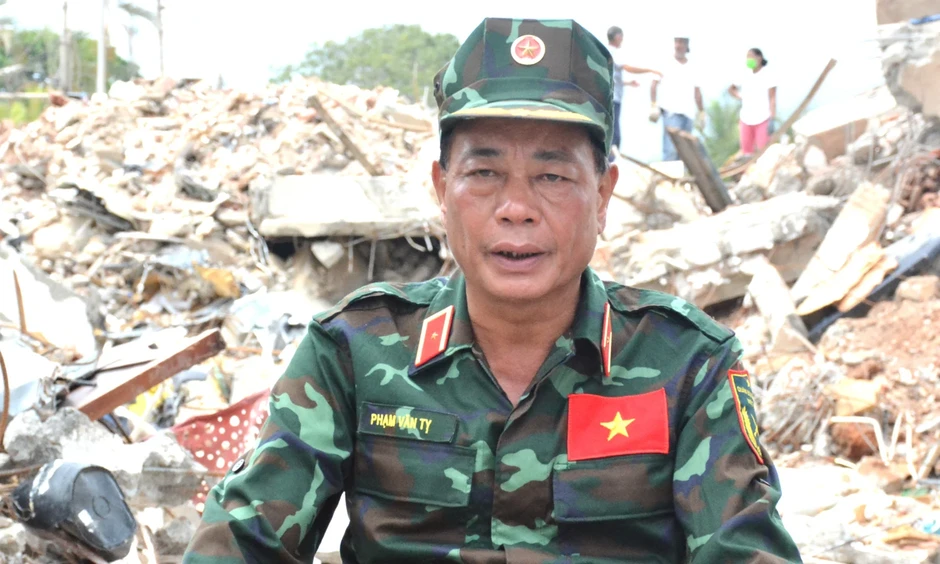 Thiếu tướng Phạm Văn Tỵ: Cứu hộ ở Venezuela là nhiệm vụ khó khăn, nguy hiểm nhất Thiếu tướng Phạm Văn Tỵ: Cứu hộ ở Venezuela là nhiệm vụ khó khăn, nguy hiểm nhất