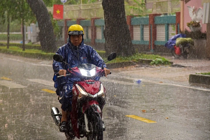Thời tiết hôm nay 16-6: Bắc Bộ mưa to, Nam Bộ chiều mưa dông Thời tiết hôm nay 16-6: Bắc Bộ mưa to, Nam Bộ chiều mưa dông