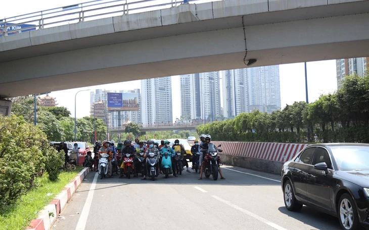 Thời tiết hôm nay 28-3: Nam Bộ nóng thêm, Bắc Bộ nóng ẩm Thời tiết hôm nay 28-3: Nam Bộ nóng thêm, Bắc Bộ nóng ẩm