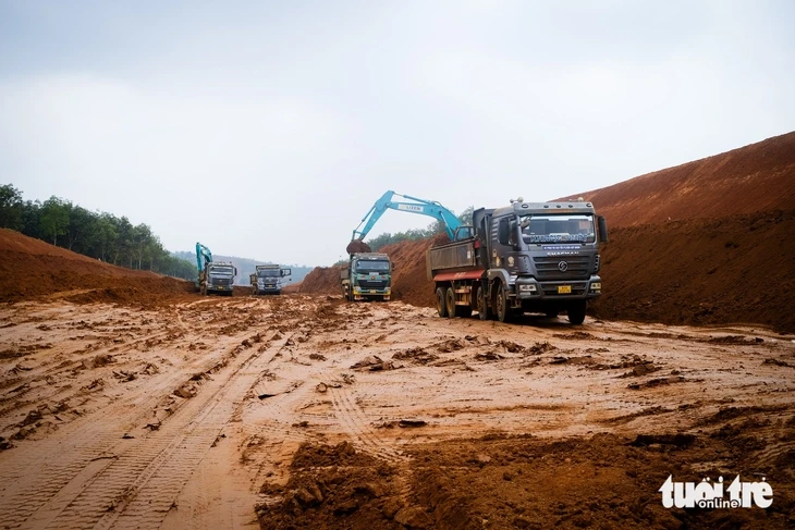 Thống nhất chủ trương nâng mức bồi thường nhà cửa tại dự án cao tốc Quy Nhơn - Pleiku Thống nhất chủ trương nâng mức bồi thường nhà cửa tại dự án cao tốc Quy Nhơn - Pleiku