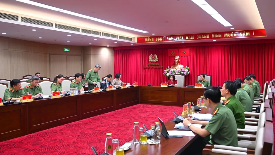 Thông qua dự thảo kết quả giám sát Ban Thường vụ Đảng ủy Công an Trung ương Thông qua dự thảo kết quả giám sát Ban Thường vụ Đảng ủy Công an Trung ương