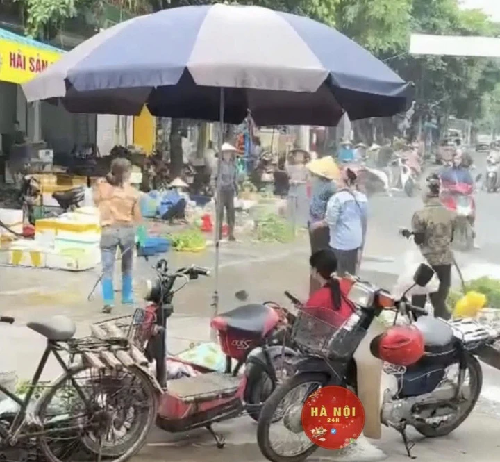 Thông tin mới nhất vụ người bán rau bị xịt vòi nước áp lực cao ở Phú Thọ Thông tin mới nhất vụ người bán rau bị xịt vòi nước áp lực cao ở Phú Thọ