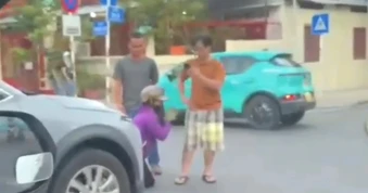 Thông tin mới vụ người phụ nữ quỳ giữa đường sau va chạm giao thông