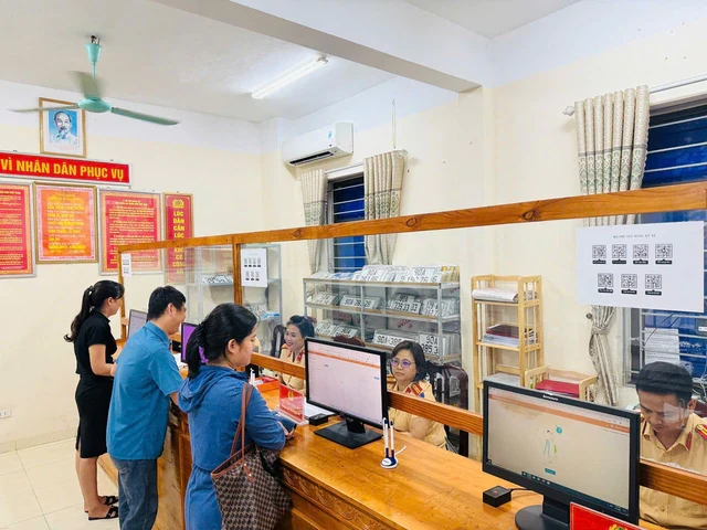 Thông tin quan trọng trên VNeID liên quan đến đăng ký xe, người dân cần nắm rõ Thông tin quan trọng trên VNeID liên quan đến đăng ký xe, người dân cần nắm rõ