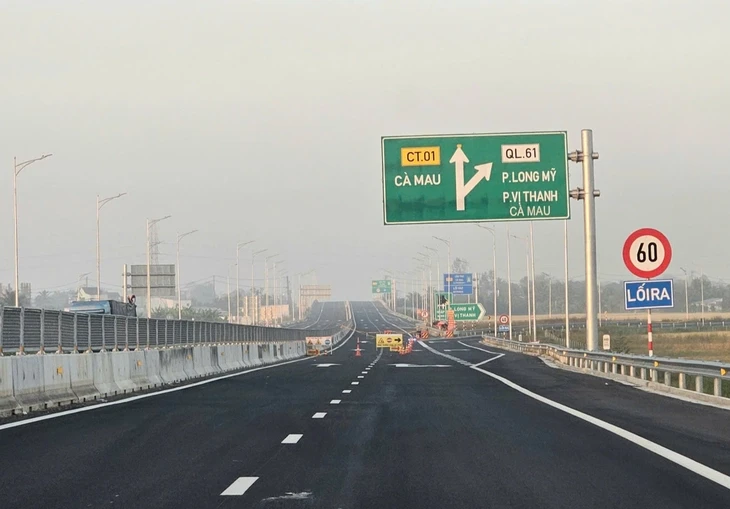 Thông xe lại tuyến chính cao tốc Hậu Giang - Cà Mau từ trưa 29-4 Thông xe lại tuyến chính cao tốc Hậu Giang - Cà Mau từ trưa 29-4