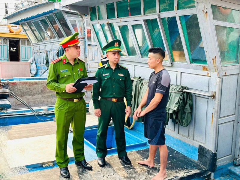 Thu hồi vũ khí góp phần “làm sạch” nguy cơ tiềm ẩn từ cơ sở Thu hồi vũ khí góp phần “làm sạch” nguy cơ tiềm ẩn từ cơ sở