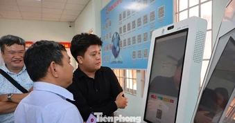 Thử nghiệm robot lễ tân, AI giải quyết thủ tục ngoài giờ hành chính
