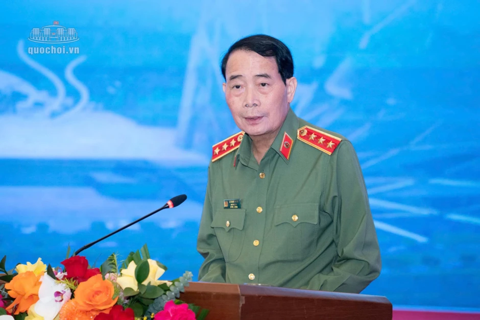 Thứ trưởng Bộ Công an nêu 5 định hướng đưa văn hóa thành động lực phát triển đất nước Thứ trưởng Bộ Công an nêu 5 định hướng đưa văn hóa thành động lực phát triển đất nước