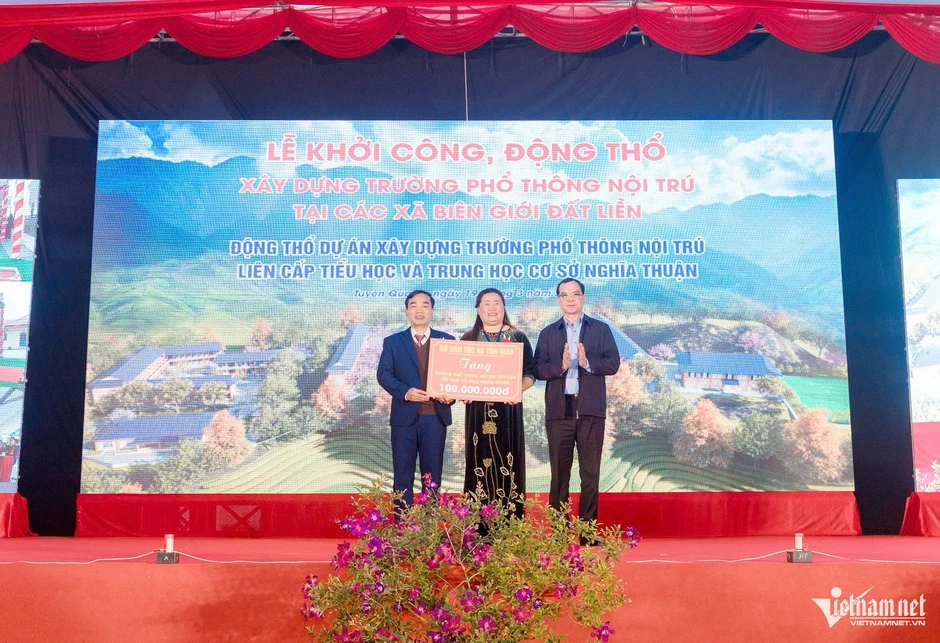 Thứ trưởng thường trực Bộ Dân tộc và Tôn giáo dự khởi công trường nội trú liên cấp tại Tuyên Quang Thứ trưởng thường trực Bộ Dân tộc và Tôn giáo dự khởi công trường nội trú liên cấp tại Tuyên Quang