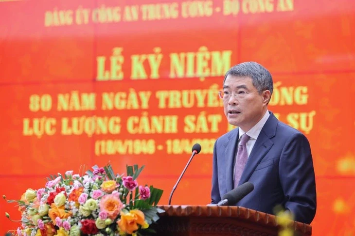Thủ tướng: Cảnh sát hình sự không chỉ giỏi 'đánh án', mà còn giỏi vận động quần chúng Thủ tướng: Cảnh sát hình sự không chỉ giỏi 'đánh án', mà còn giỏi vận động quần chúng