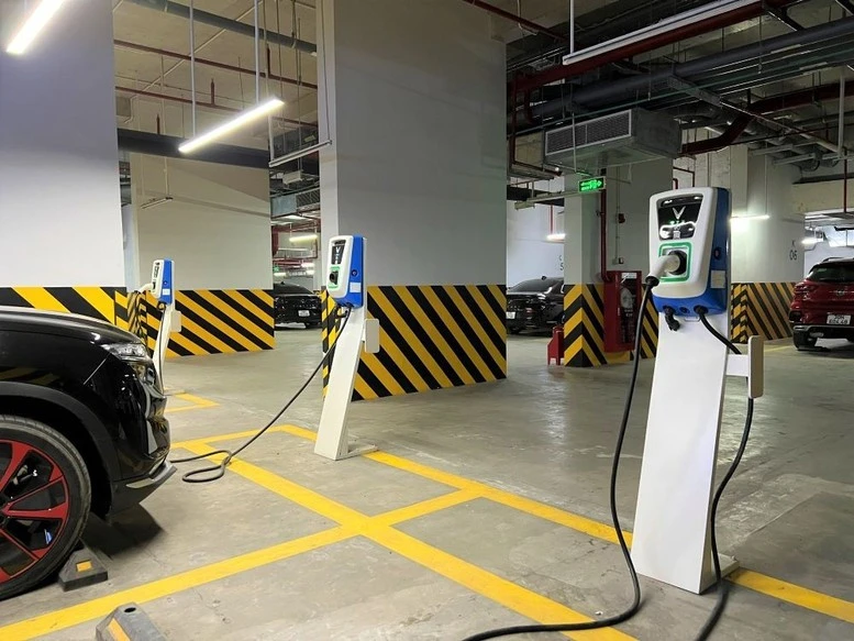 Thủ tướng chỉ đạo phát triển trạm sạc xe điện tại chung cư Thủ tướng chỉ đạo phát triển trạm sạc xe điện tại chung cư