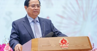 Thủ tướng chỉ đạo "làm việc sớm, vào việc ngay" để đạt tăng trưởng 10%