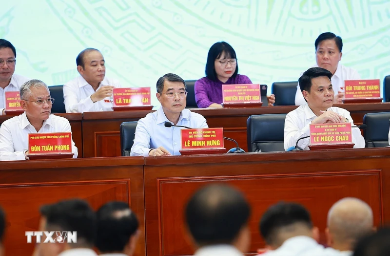 Thủ tướng: Hành động quyết liệt hơn, tư duy đổi mới hơn, trọng tâm, hiệu quả hơn Thủ tướng: Hành động quyết liệt hơn, tư duy đổi mới hơn, trọng tâm, hiệu quả hơn