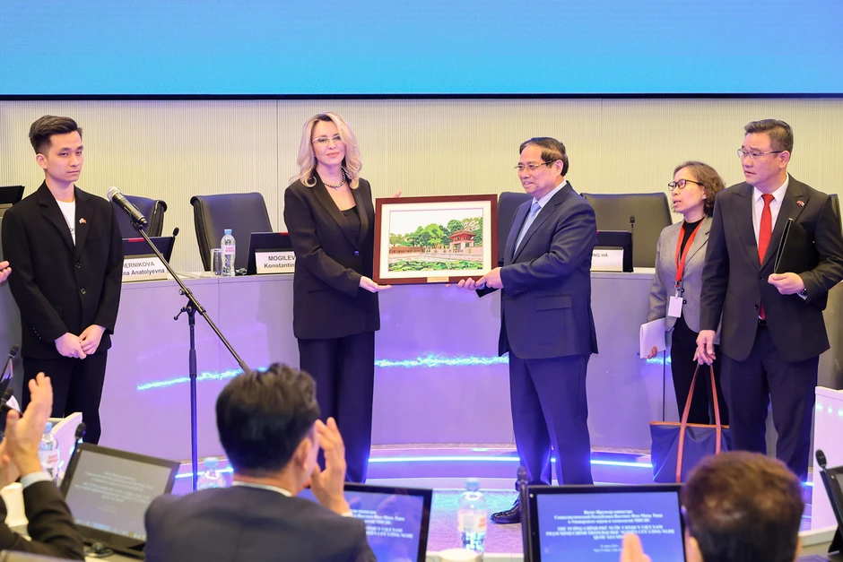 Thủ tướng hoan nghênh tập đoàn tư nhân lớn nhất Nga đầu tư vào Việt Nam Thủ tướng hoan nghênh tập đoàn tư nhân lớn nhất Nga đầu tư vào Việt Nam