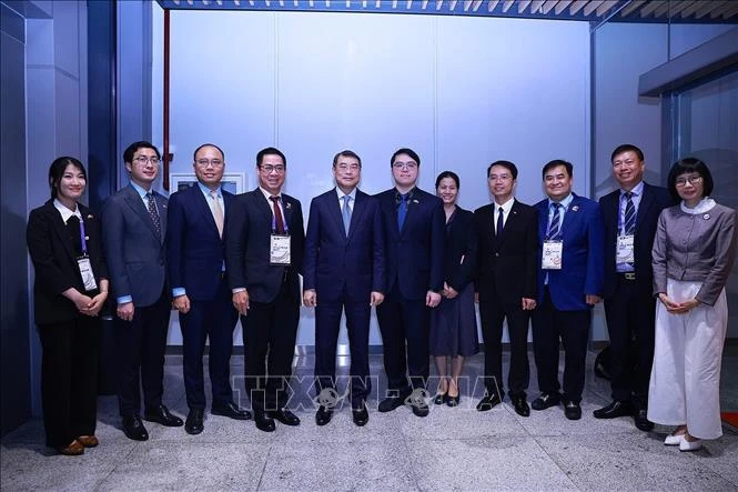 Thủ tướng kết thúc chuyến tham dự Hội nghị Cấp cao ASEAN lần thứ 48 tại Philippines Thủ tướng kết thúc chuyến tham dự Hội nghị Cấp cao ASEAN lần thứ 48 tại Philippines