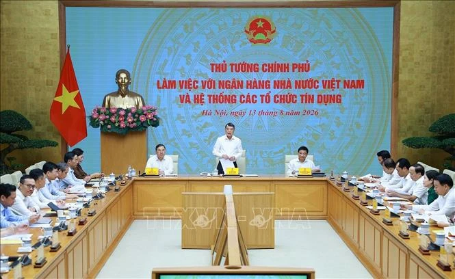 Thủ tướng làm việc với Ngân hàng Nhà nước và các hệ thống tín dụng Thủ tướng làm việc với Ngân hàng Nhà nước và các hệ thống tín dụng