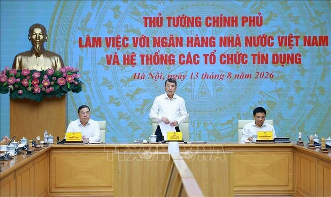 Thủ tướng làm việc với Ngân hàng Nhà nước và các hệ thống tín dụng Thủ tướng làm việc với Ngân hàng Nhà nước và các hệ thống tín dụng