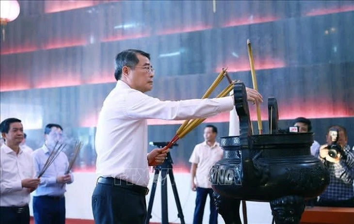 Thủ tướng Lê Minh Hưng: Cần Thơ cần chú trọng nghiên cứu các cơ chế đặc thù để phát triển toàn diện Thủ tướng Lê Minh Hưng: Cần Thơ cần chú trọng nghiên cứu các cơ chế đặc thù để phát triển toàn diện