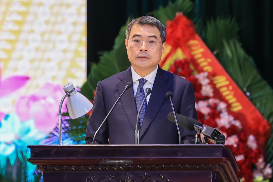 Thủ tướng Lê Minh Hưng chỉ đạo các nhiệm vụ trọng tâm cho Quân khu 4 Thủ tướng Lê Minh Hưng chỉ đạo các nhiệm vụ trọng tâm cho Quân khu 4