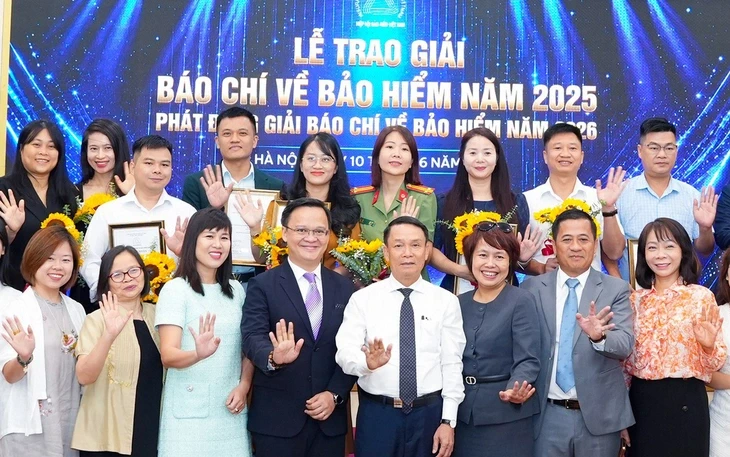 Thủ tướng Lê Minh Hưng, Chủ tịch Quốc hội Trần Thanh Mẫn gặp mặt lãnh đạo các cơ quan báo chí