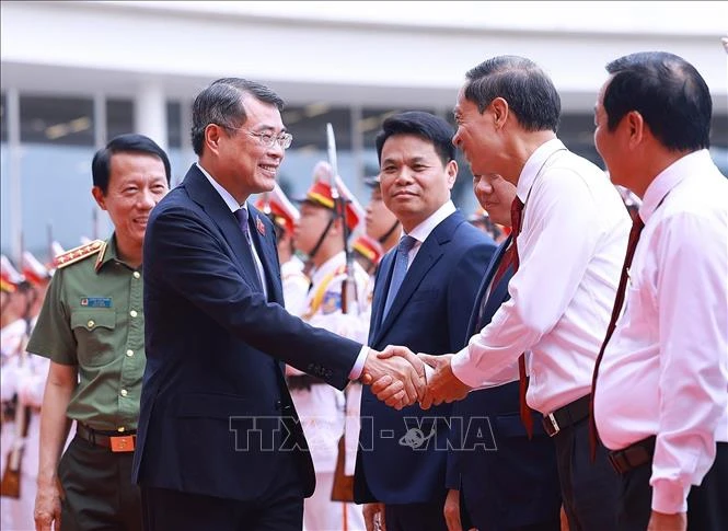 Thủ tướng Lê Minh Hưng dự Lễ đón nhận Danh hiệu Anh hùng LLVTND của Công an Hải Phòng Thủ tướng Lê Minh Hưng dự Lễ đón nhận Danh hiệu Anh hùng LLVTND của Công an Hải Phòng