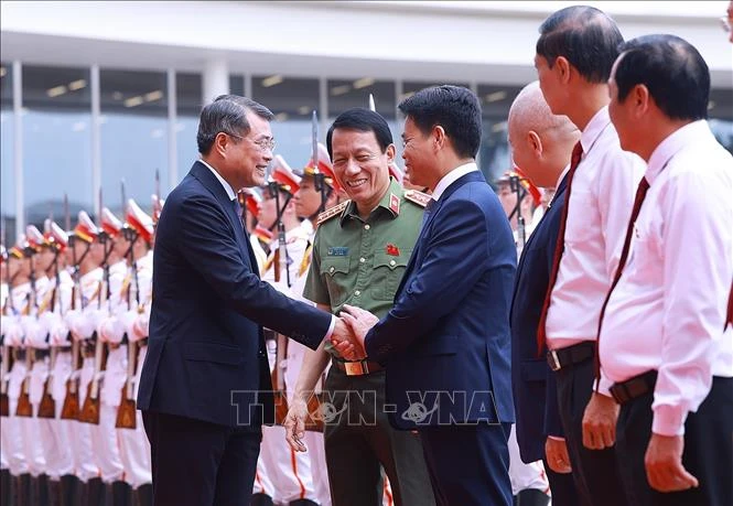 Thủ tướng Lê Minh Hưng dự Lễ đón nhận Danh hiệu Anh hùng LLVTND của Công an Hải Phòng Thủ tướng Lê Minh Hưng dự Lễ đón nhận Danh hiệu Anh hùng LLVTND của Công an Hải Phòng