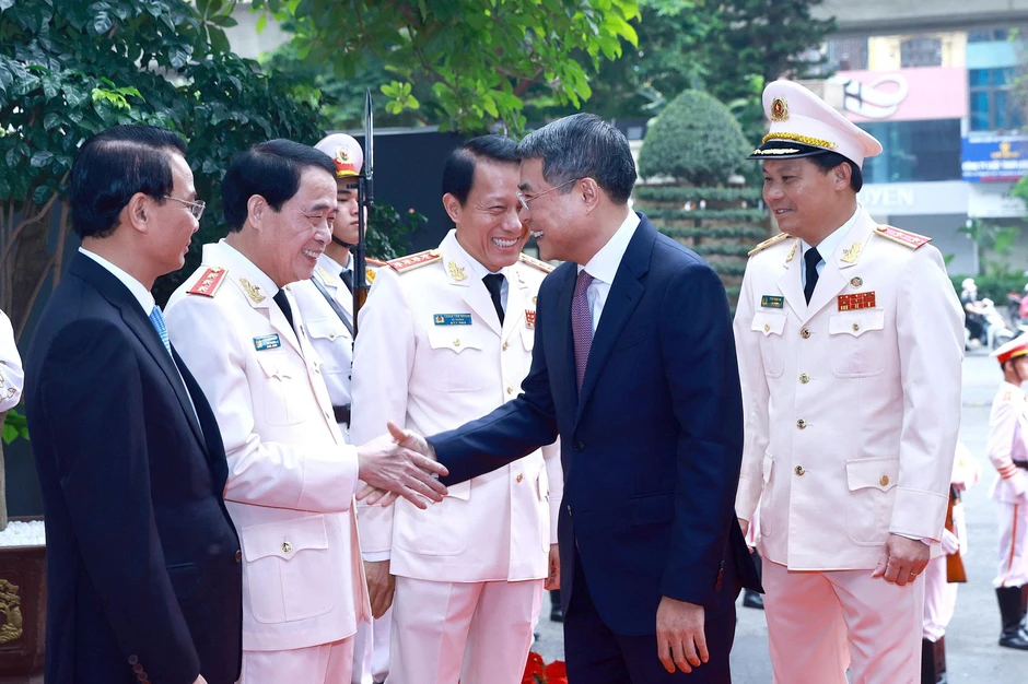 Thủ tướng Lê Minh Hưng dự Lễ kỷ niệm 80 năm Ngày truyền thống lực lượng Cảnh sát hình sự Thủ tướng Lê Minh Hưng dự Lễ kỷ niệm 80 năm Ngày truyền thống lực lượng Cảnh sát hình sự